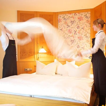 Hotel & Restaurant Dornweiler Hof Illertissen Eksteriør bilde