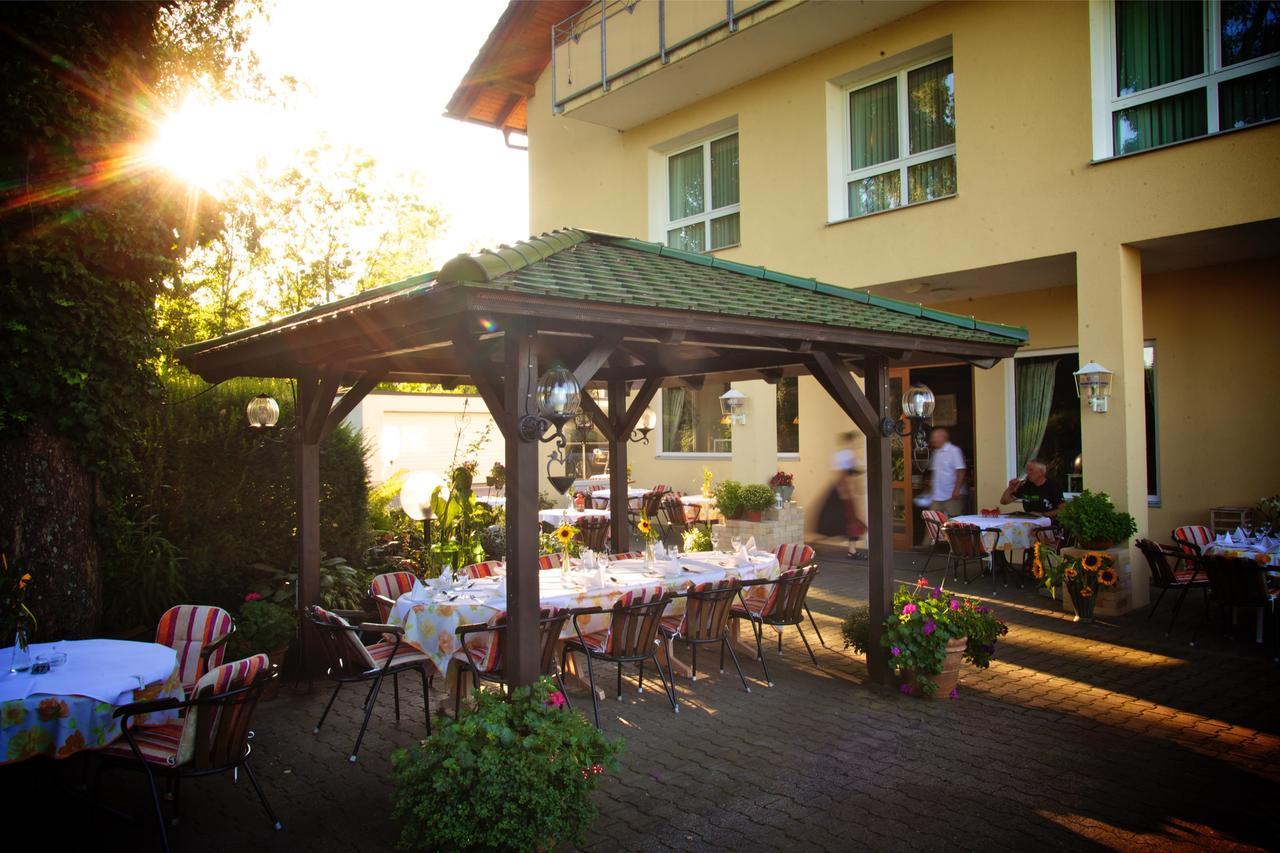 Hotel & Restaurant Dornweiler Hof Illertissen Eksteriør bilde