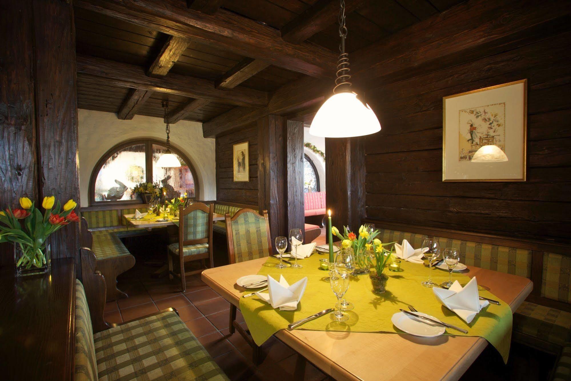 Hotel & Restaurant Dornweiler Hof Illertissen Eksteriør bilde
