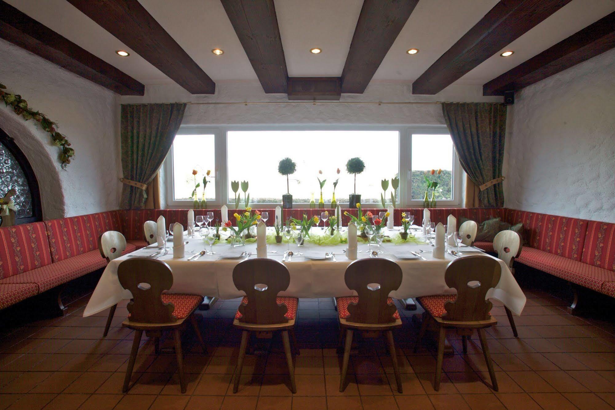 Hotel & Restaurant Dornweiler Hof Illertissen Eksteriør bilde